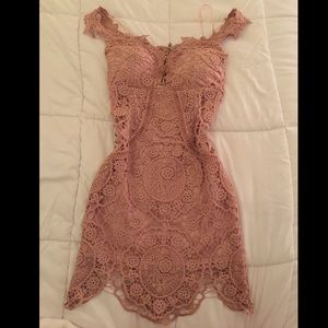Blush lace bodycon dress